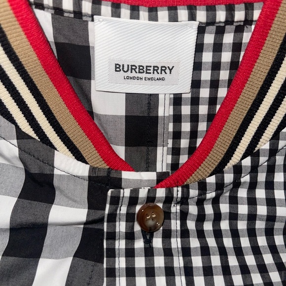 Burberry shirt new and amazing condition never used and with tags - Picture 3 of 4
